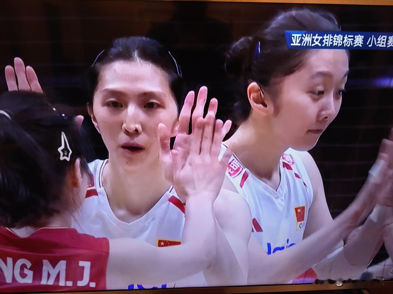 亚洲女排锦标赛，中国女排对阵中国台北女排，中国女排全主力出战，竟然和中国台北女排