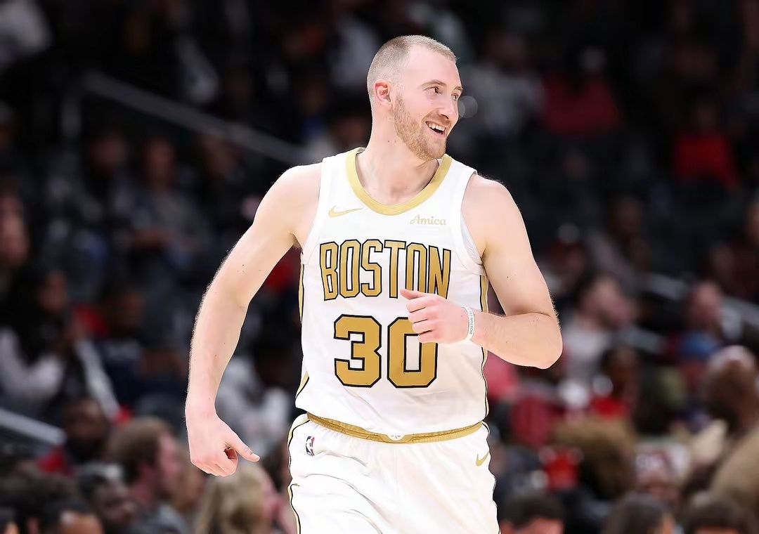 寒冰射手！豪泽9投仅1中拿到3分 三分7中1NBANBA常规赛 2月2日讯 NB