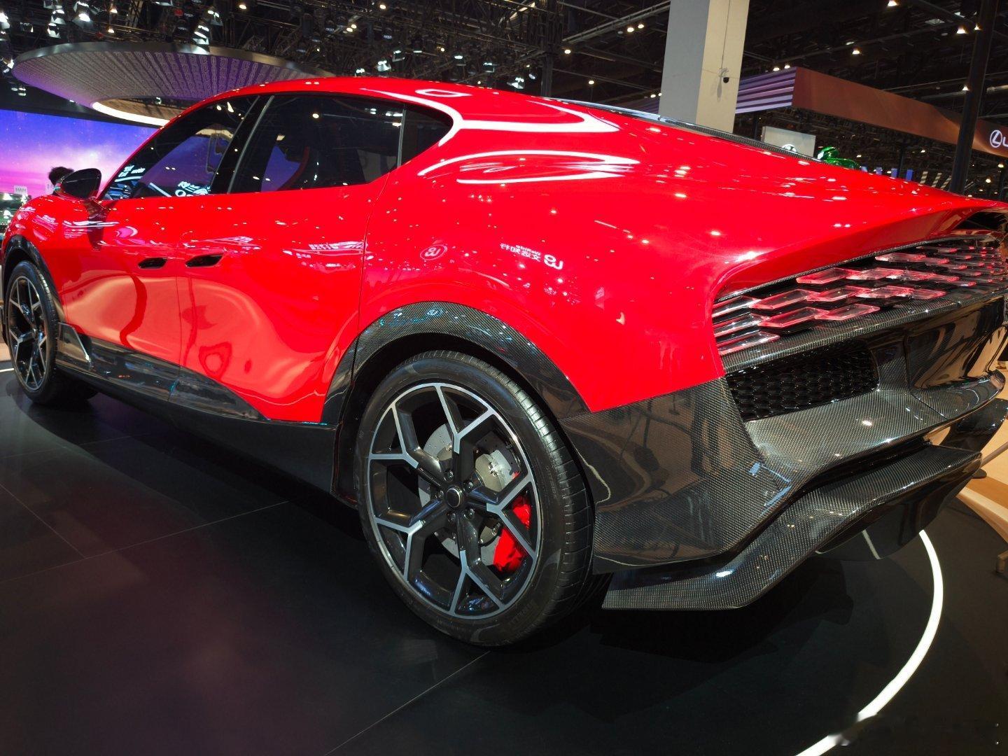 2026北京车展，追觅展台太炫了，俞浩的伟大梦想，正在一个个照进现实。北京车展你