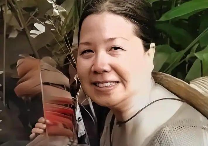 谁也没想到，美国安插在中国的“间谍头目”会是一位和蔼“大妈”。震惊的是，此人在国