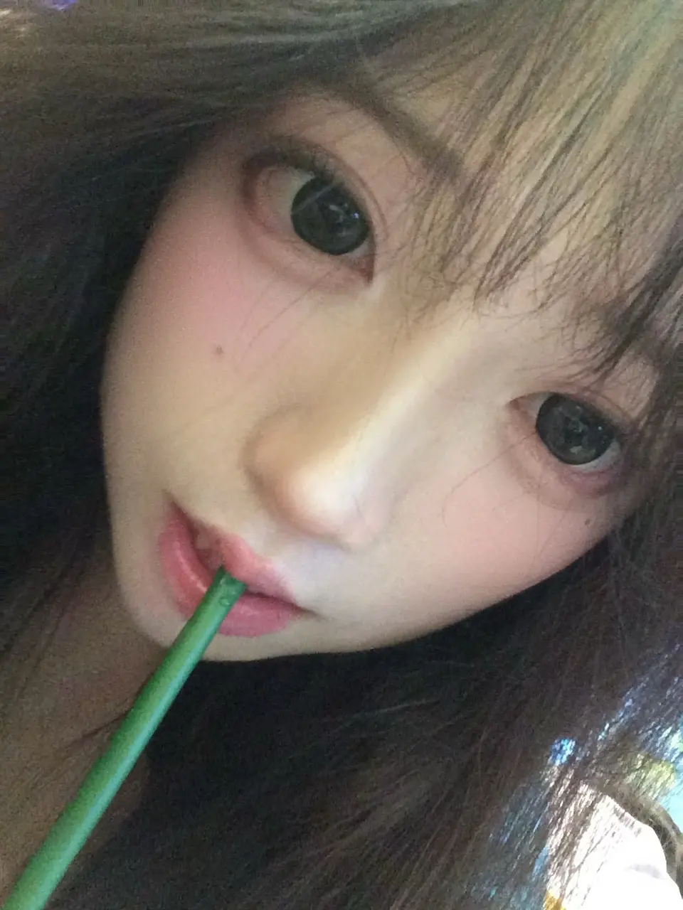 我本来长这样ovo 被人打了一拳变成了Ovo