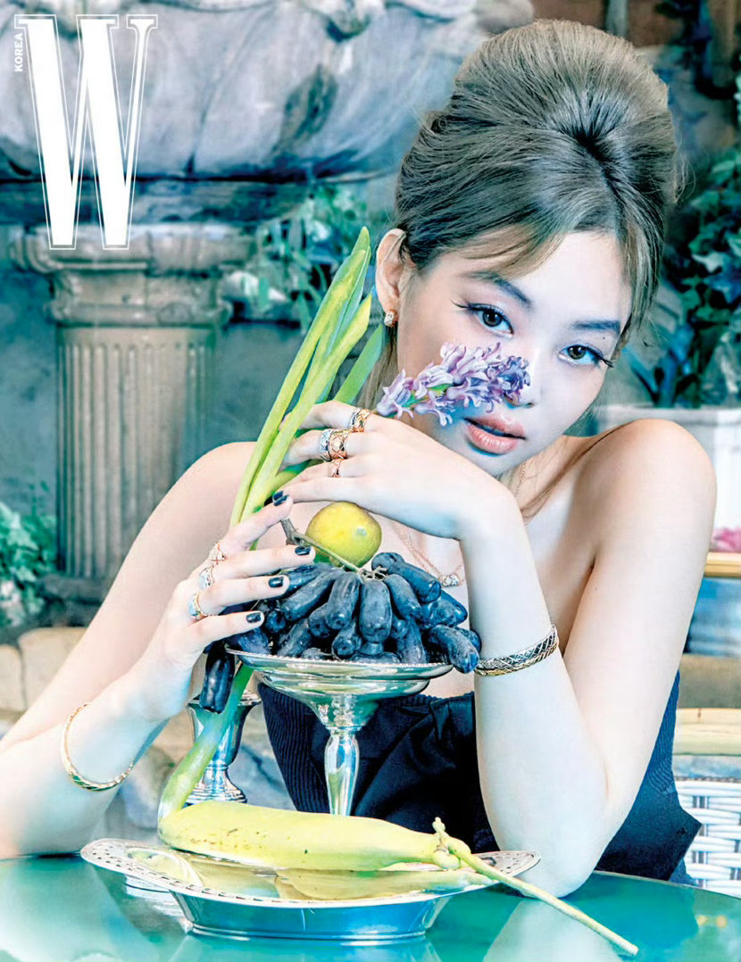 TenYearsWithJennie 😎jennie 【Day6｜最喜欢的杂志