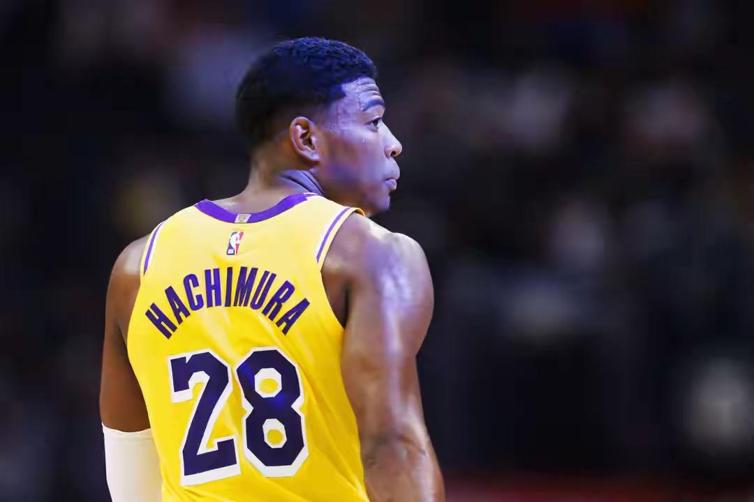 太憋屈！最想让老詹当老板的人是他？
本赛季堪称八村塁最憋屈的一个赛季：
因为受伤