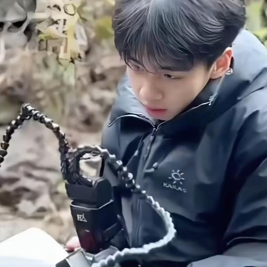 当同龄人还在题海苦战时，浙江17岁高三学生胡家豪，已经把名字刻进了世界生物谱系！