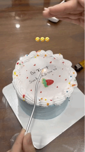 还没见过这么惊悚的蛋糕
鸡皮疙瘩都起来了