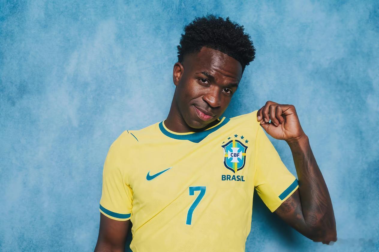 【维尼修斯世界杯进球数追平小罗】美加墨世界杯小组赛C小组首轮，巴西队1-1平摩洛