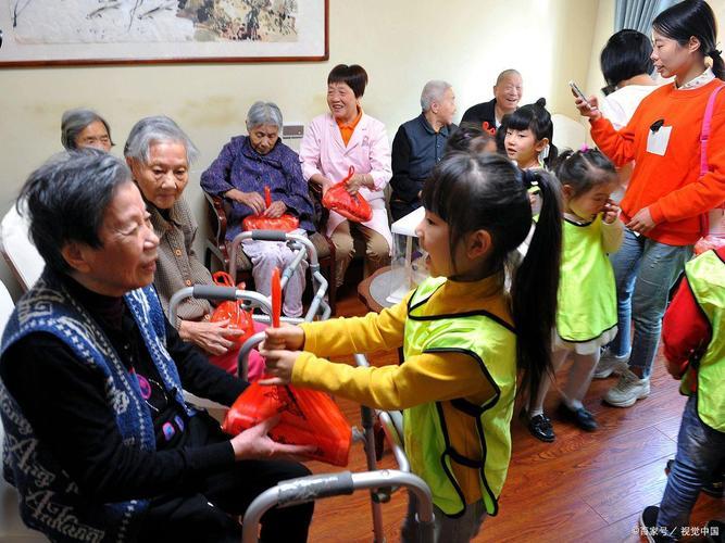 友的态度我基本赞同，这是礼仪上都过得去，双方也都勉强接受，但也别忘了，夫妻双方都