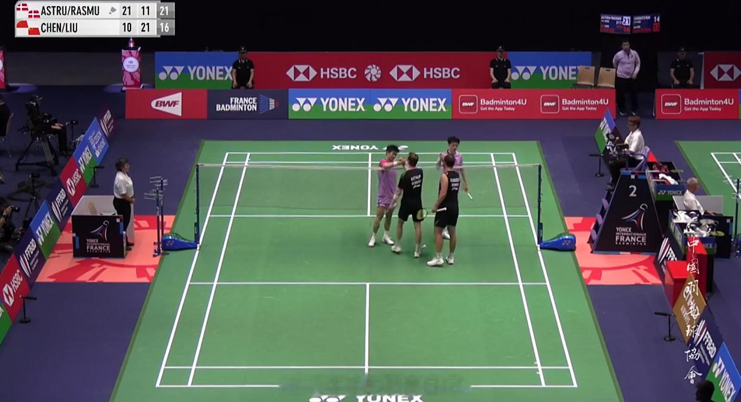 男双 1/16赛阿斯特鲁普(5)/安德斯 21-10 11-21 21-16 陈