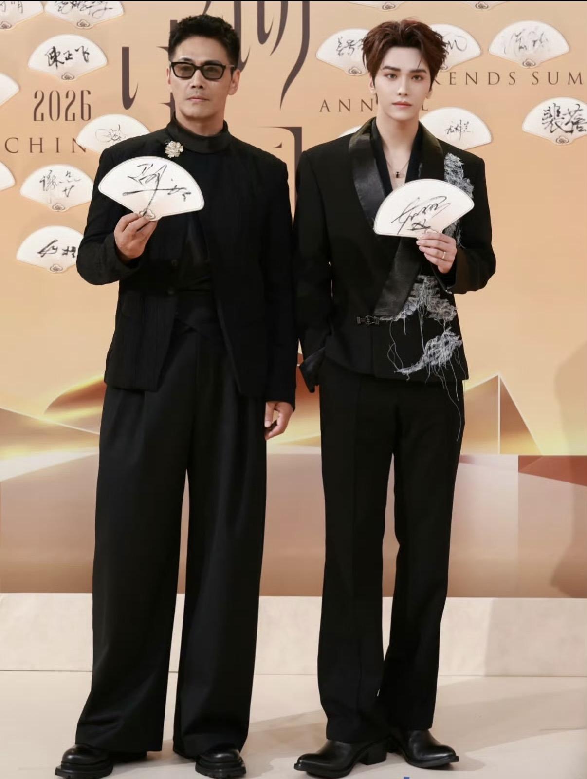 不出意外，

意外还是发生了，

《披荆斩棘2026》还没录制就有人宣布退出了，