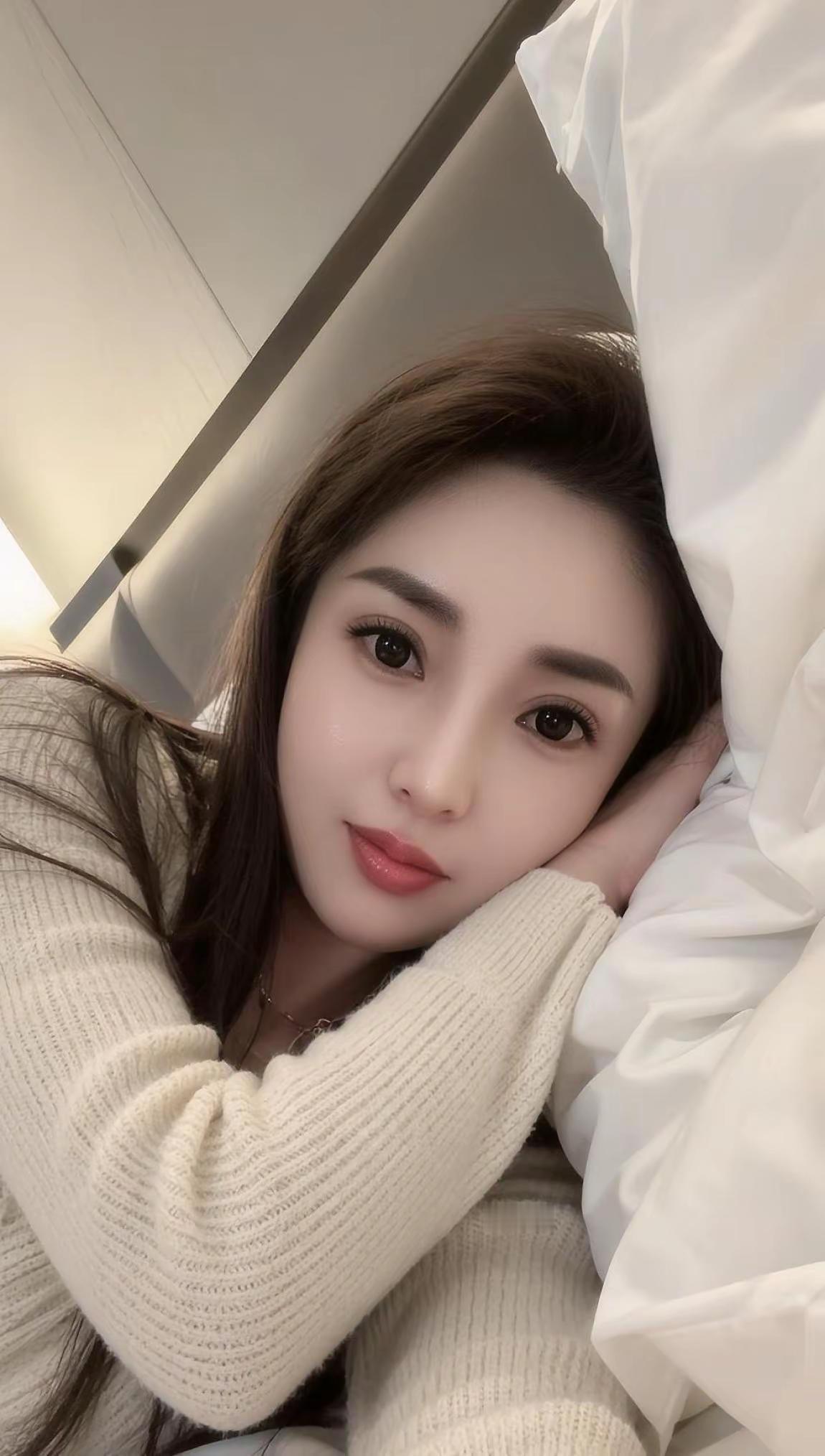 最好的时光在路上，一路向阳。旅行是对平淡生活的一次越狱。