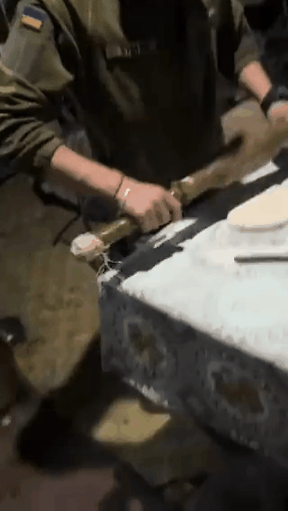 乌军的擀面杖，牛！