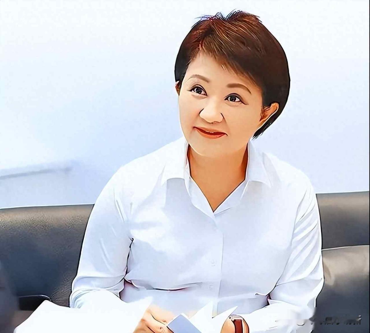 台中市长不站队，搬家具火出圈，她到底在打什么算盘？

卢秀燕没去国民党的主席辩论