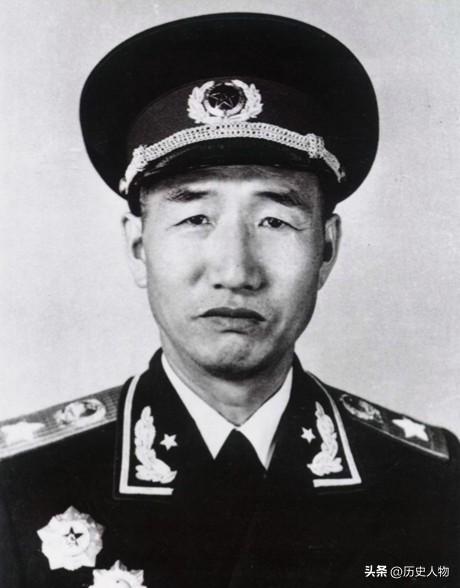 1937年3月，西路军兵败祁连山，时任总指挥的徐向前遵照石窝会议决定，化装回陕北