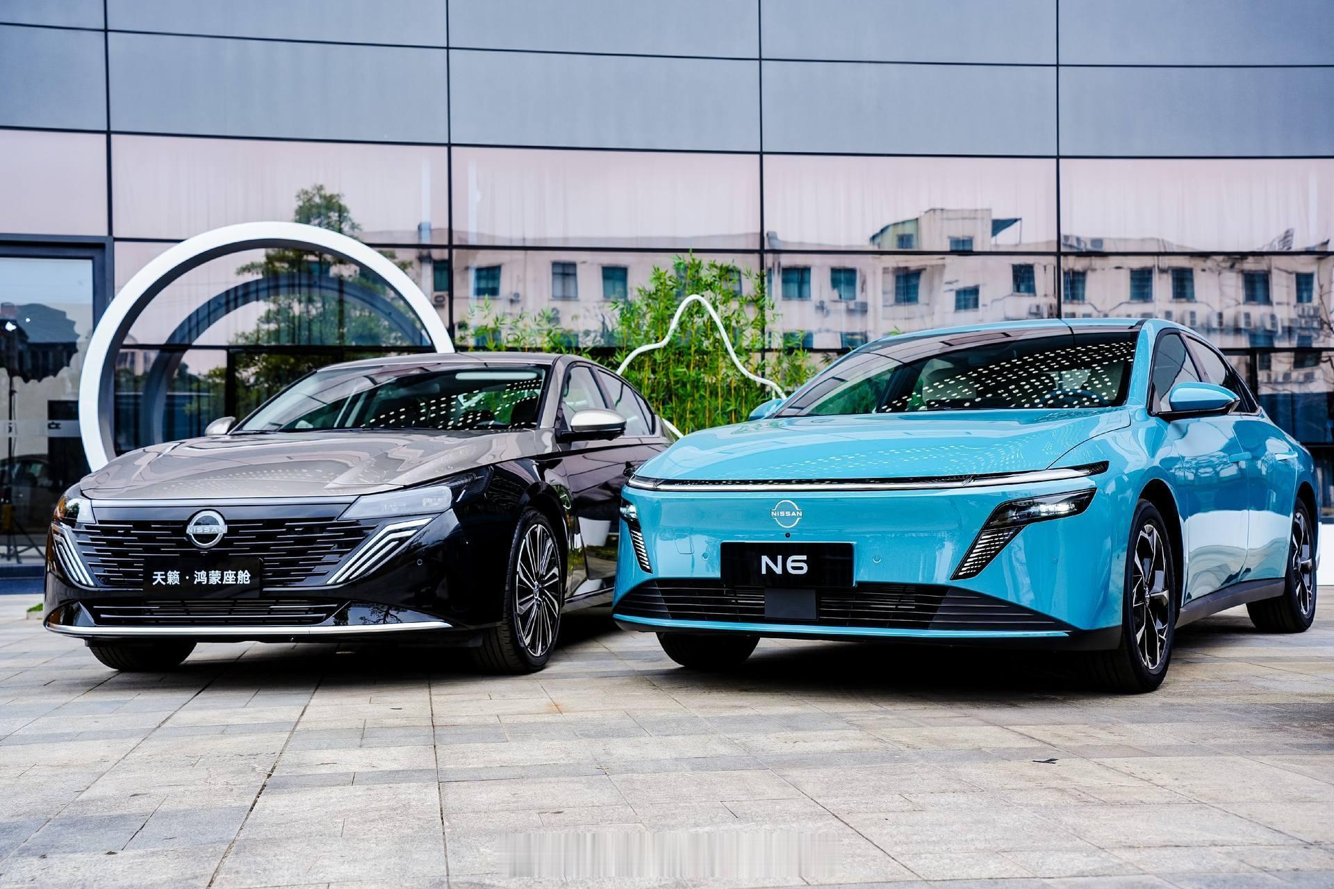 东风日产开年王炸四连发大家过年返乡，在高速上堵车，在老家很多门前都看到不少轩逸，