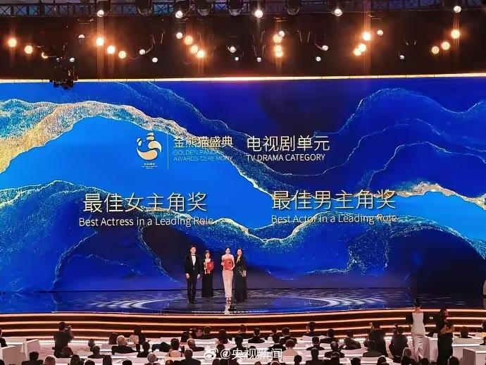 今晚估计其他女明星们都气的牙痒痒了！

​不是因为自己没有获奖

​也不是因为嫉