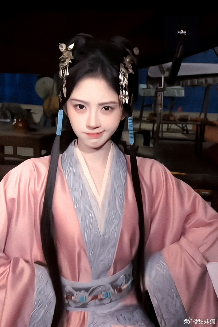 鞠婧祎鞠婧祎苏绿夏鞠婧祎万花世界 ᨳ⁺˳⋆. 放根逗猫棒在这 愿者上钩𐃆 ·̩