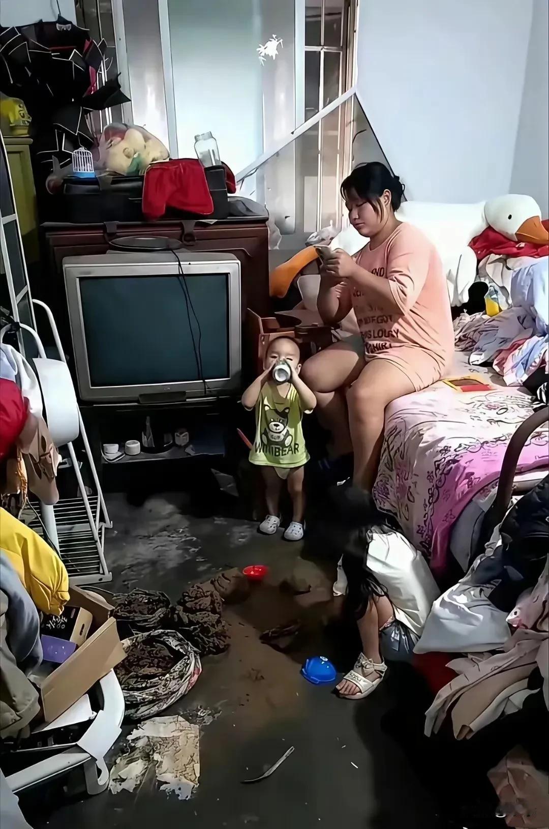 离异 一人带两幼 需要注意什么