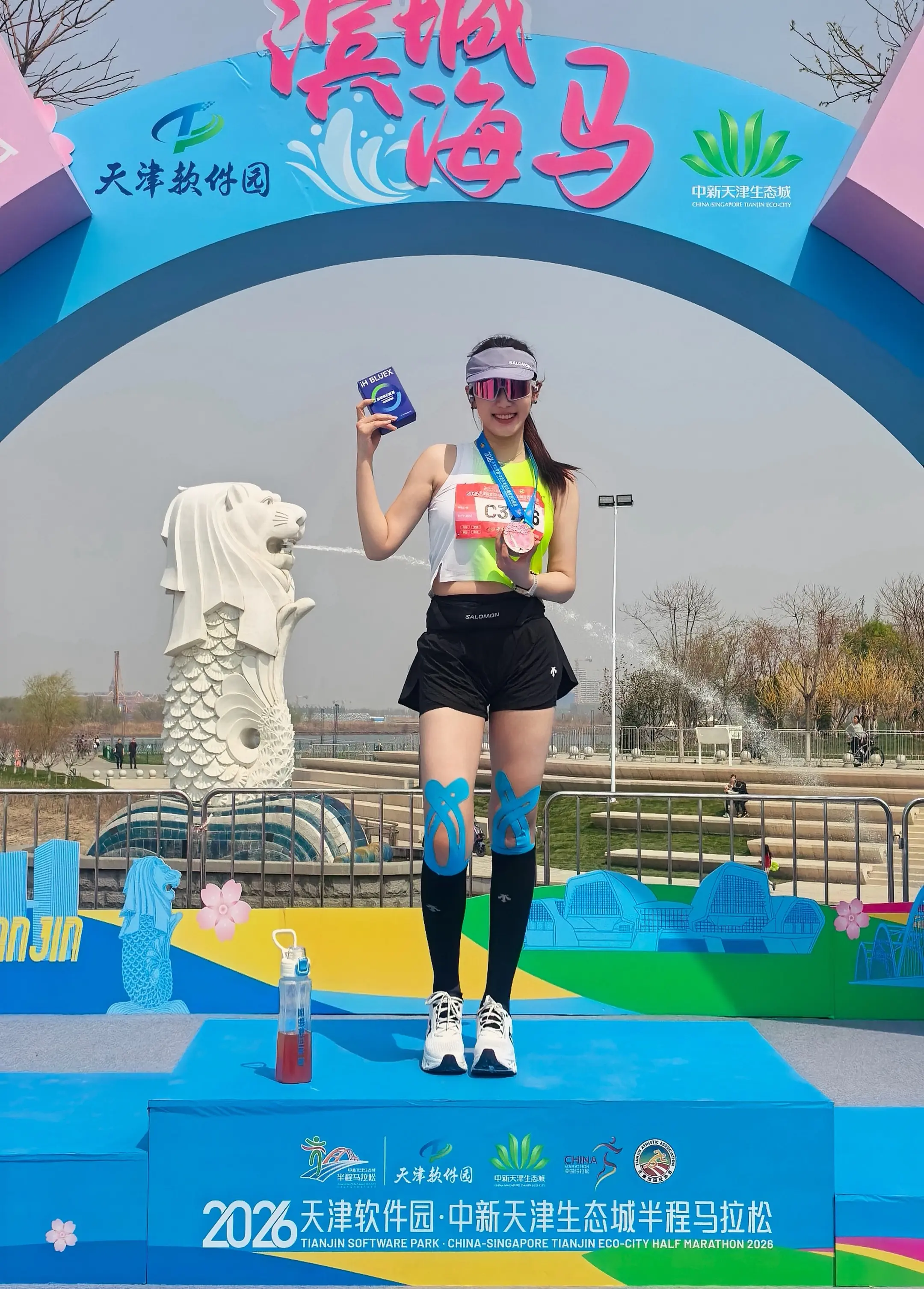 虽然差点被关门，但安全完赛了请家人们放心！❤️ 人生首半马 一波三折 ...