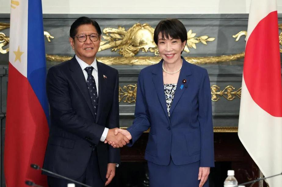 日本和菲律宾近期频繁搞小动作，企图在台湾以东启动专属经济区划界谈判。中方的回应层