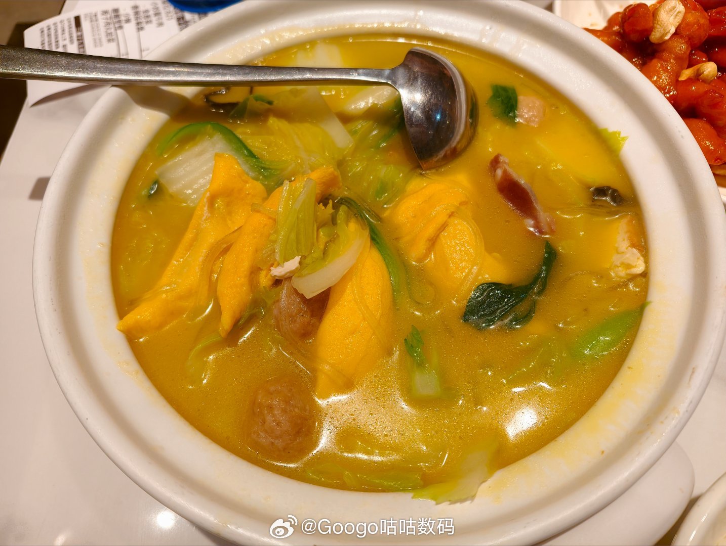 vivo x300拍美食太绝了还有美食模式，拍起来得心应手。 