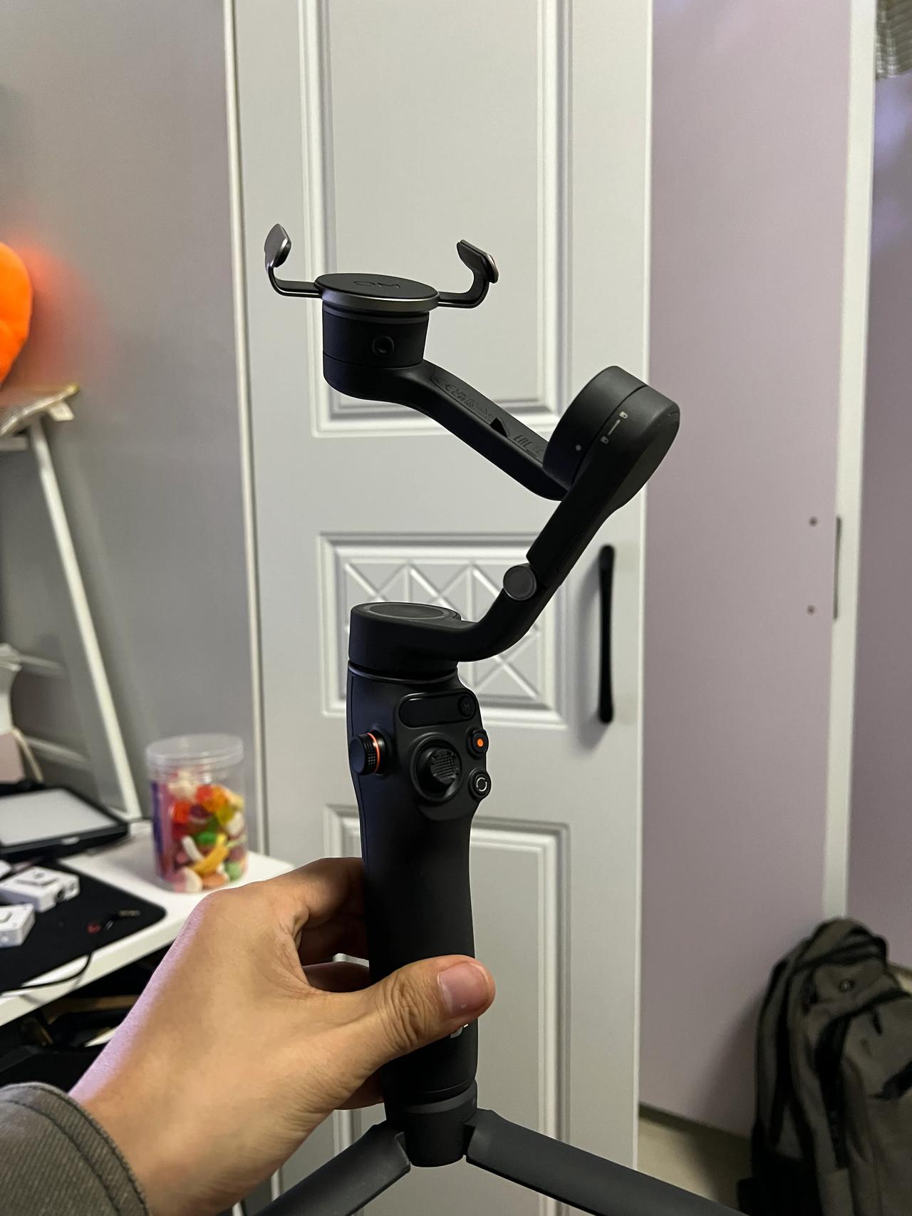 去年买了一个大疆om6一直想卖掉 但是现在发现很有用 这个东西真的很好用