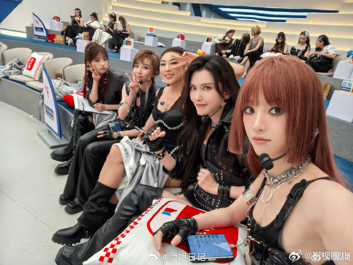 山大毕业典礼唱浪姐7主题曲乘风2026谁被山大毕业典礼戳中！熟悉的乘风旋律响起，