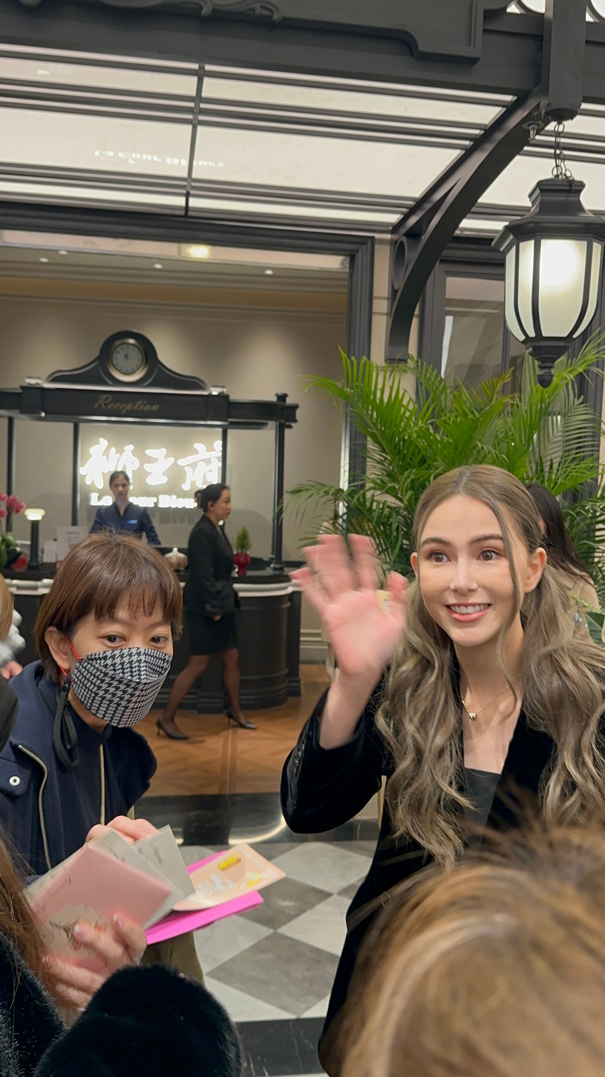 #昆凌[超话]# 可可爱爱的女孩[打call][打call]​​​