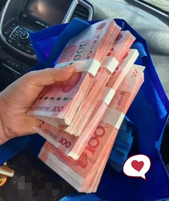 奉劝大家一句，
就今年这个行情，
但凡你有10万20万现金，千万别
想着用钱翻钱