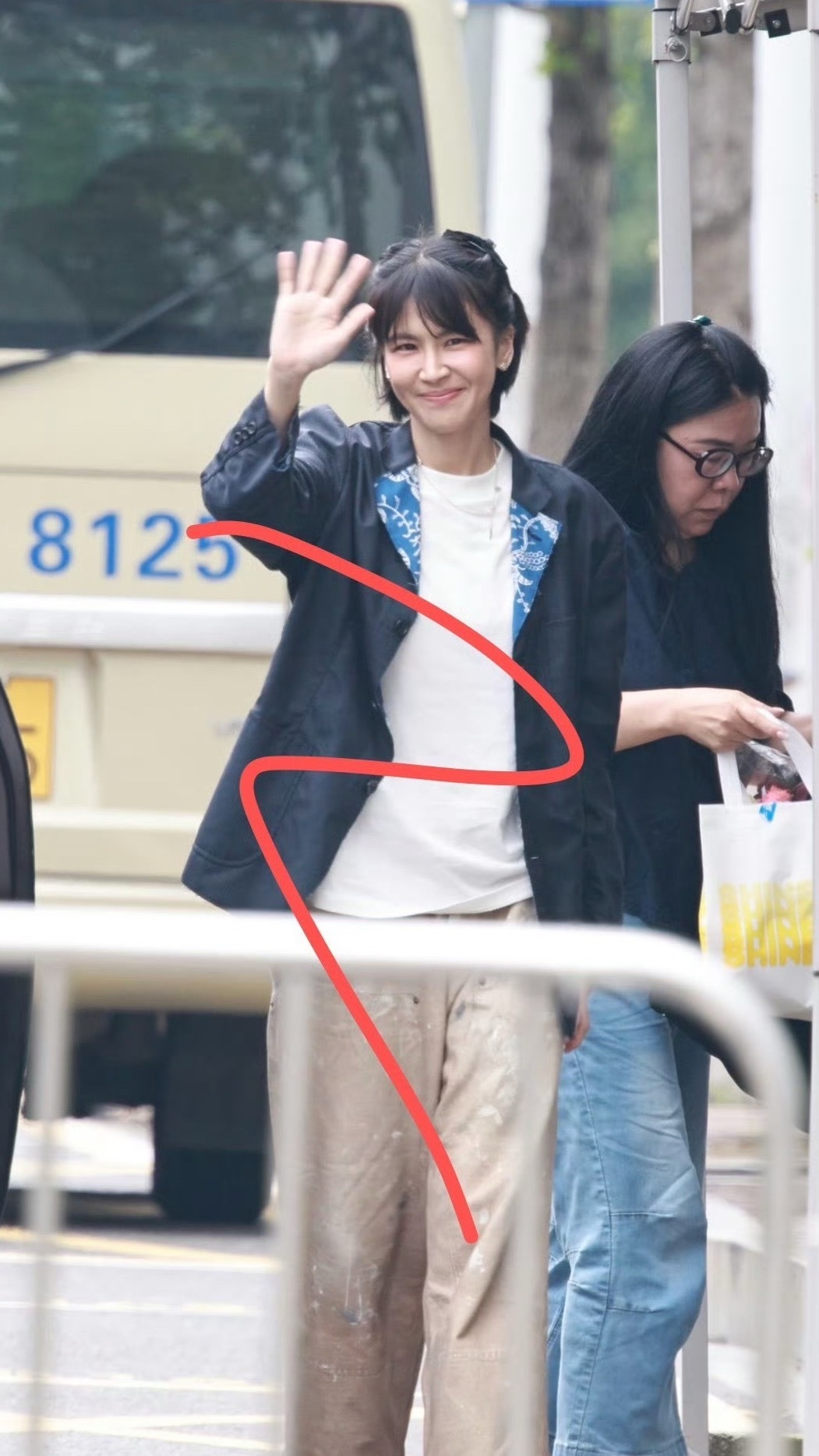 真的有一种每天送小孩上幼儿园的感觉。。。可是我家小孩真的是团宠是班长是万人迷是孩