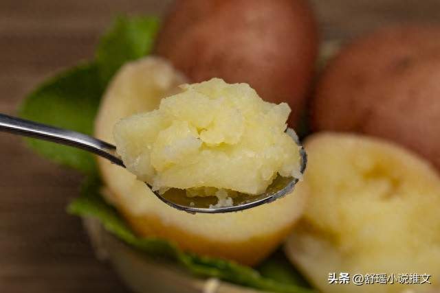 #男子用土豆当主食半年瘦25斤