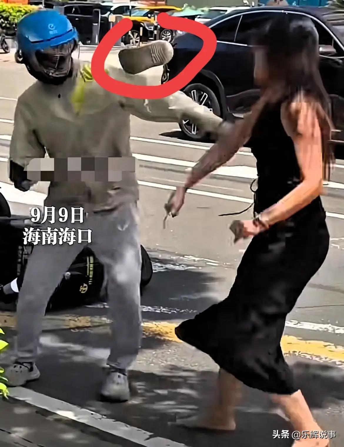 海南海口街头上演了一场令人瞠目结舌的闹剧。一名女司机与外卖小哥发生轻微擦碰后，竟