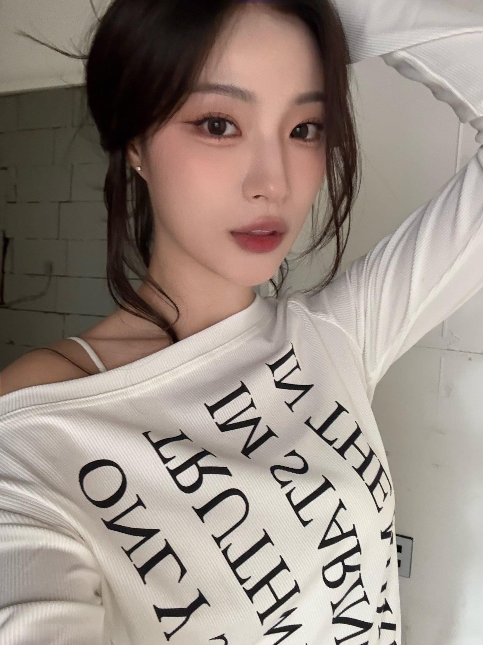 250503 ICHILLIN' Yeju金叡妵 ​​​