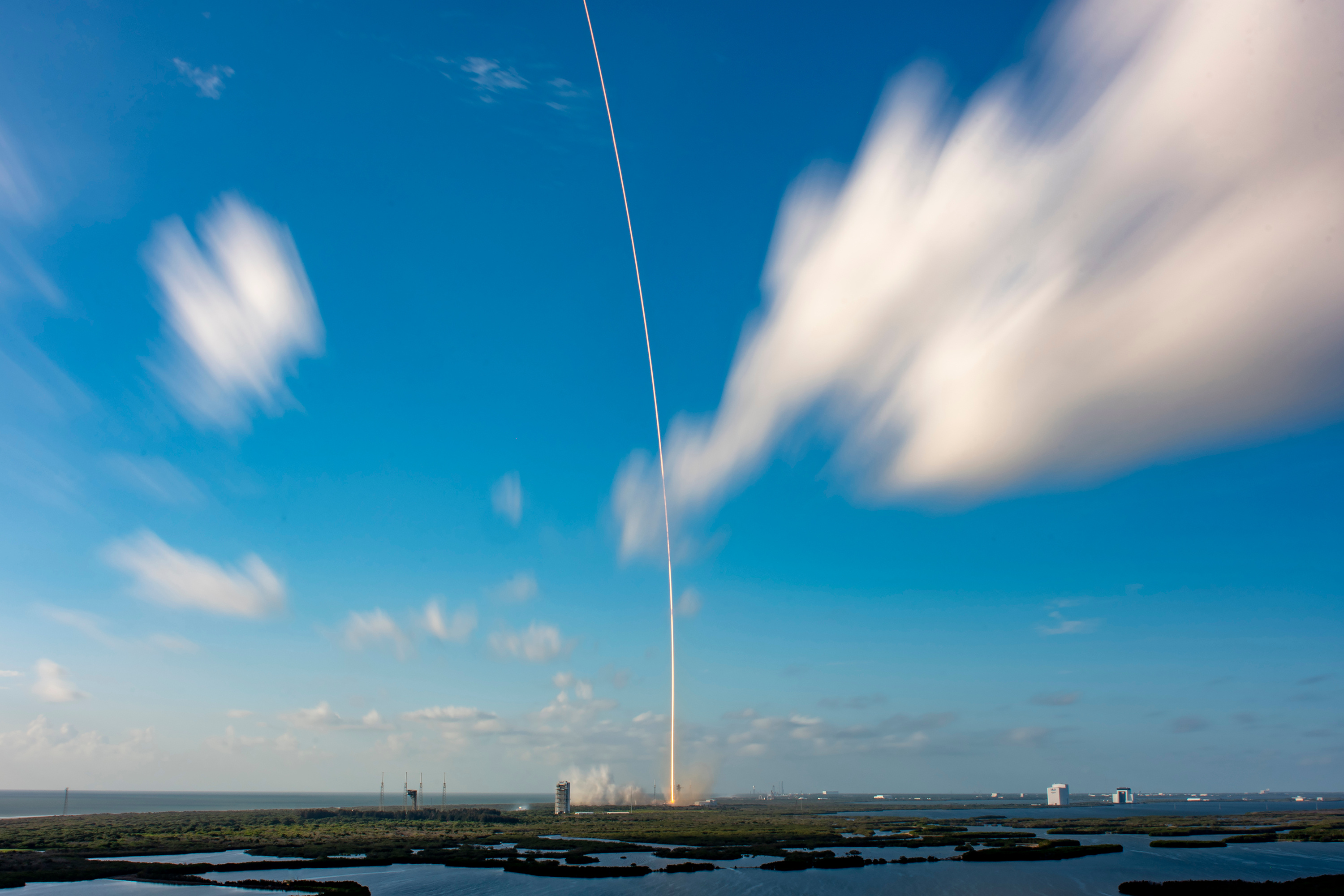 今天19:48，SpaceX在卡纳维拉尔太空军基地SLC-40，使用Falcon
