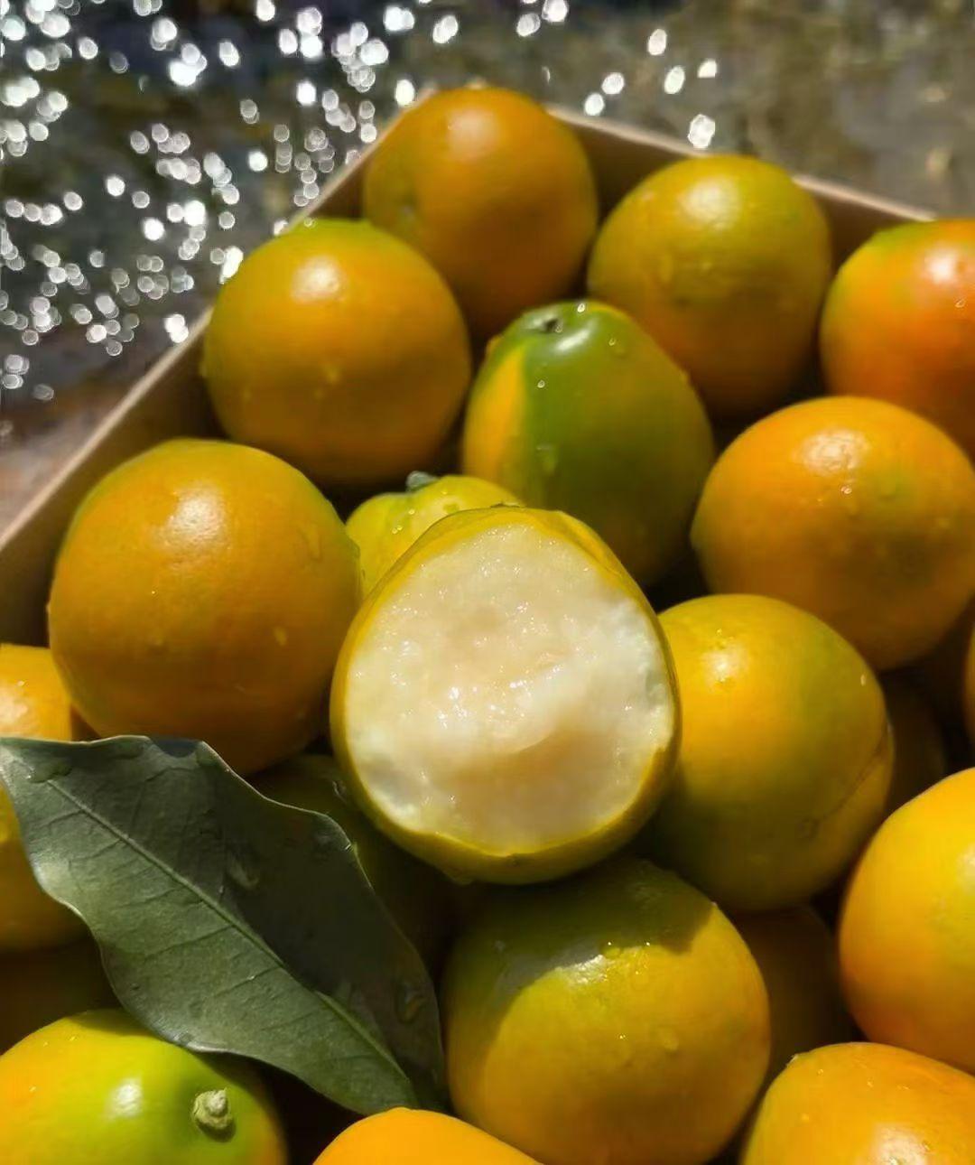 今年冬天的不同入口爆汁味道甜的很甜的很那种！