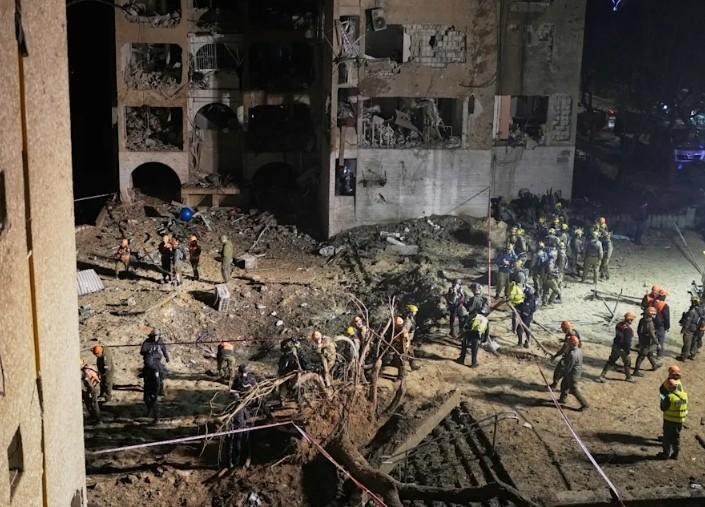 伊朗导弹袭击平民？以色列故意不提核研究中心的事

以色列开始卖惨了。

21日，