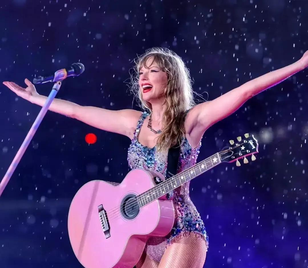 她给卡车司机发了50万美元奖金。是的，就那个开卡车的。

不是年终奖，是额外分红