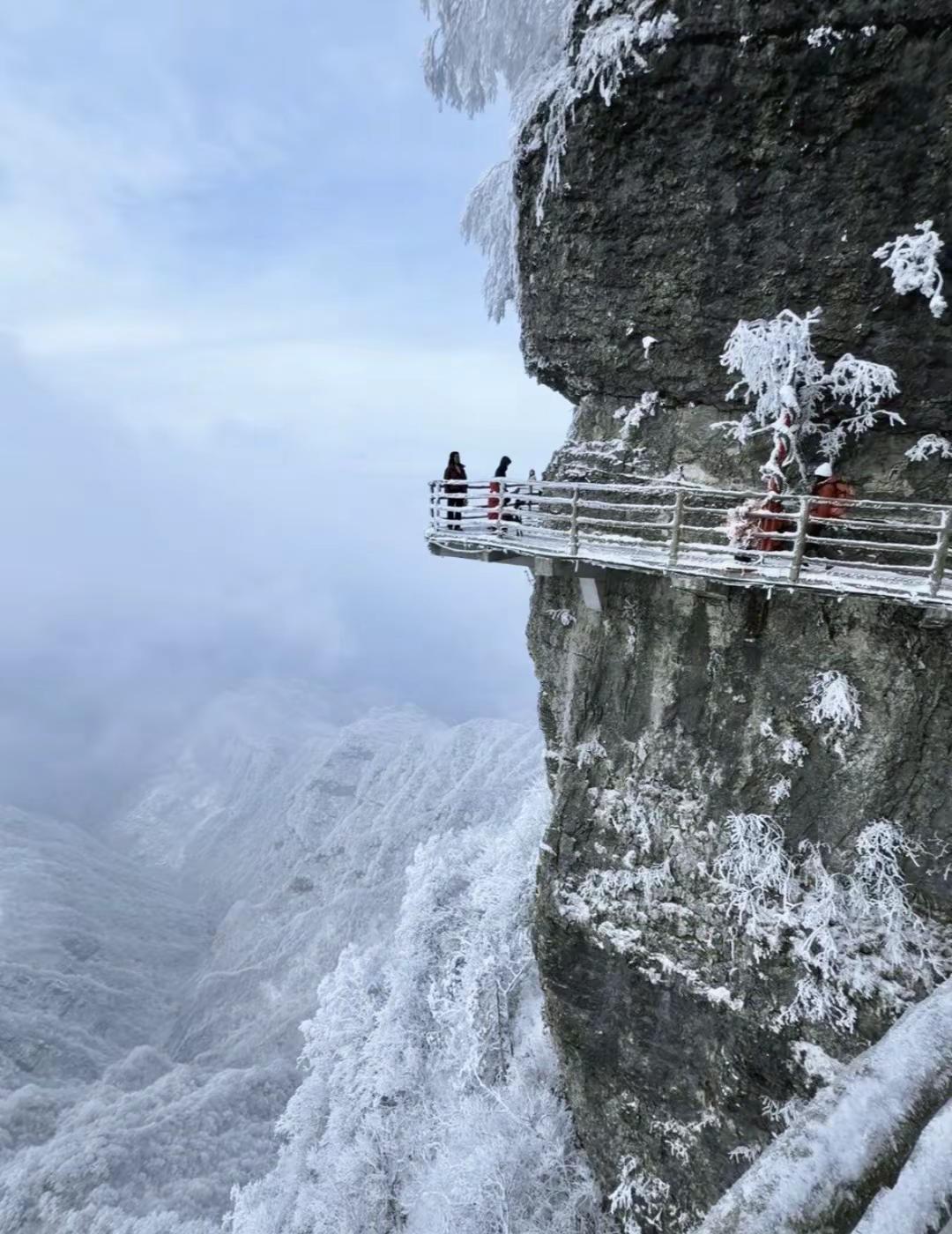 这山你确定不爬？ 雪景 爬山