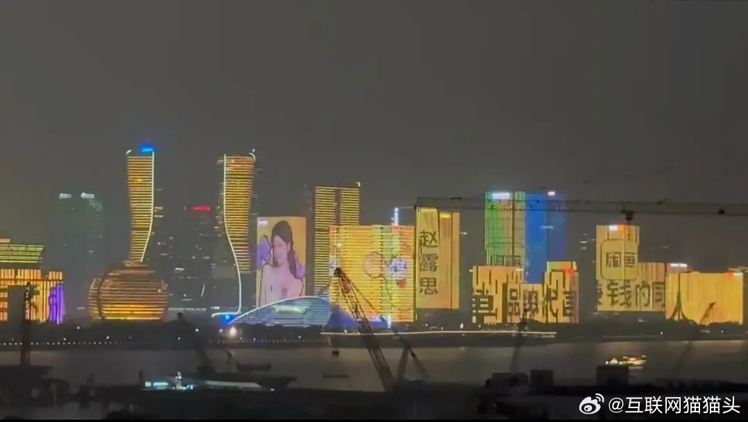 未宣先铺地广 放眼望去全是🥩这完全是🥩痛城了，咸🐟太宠了 