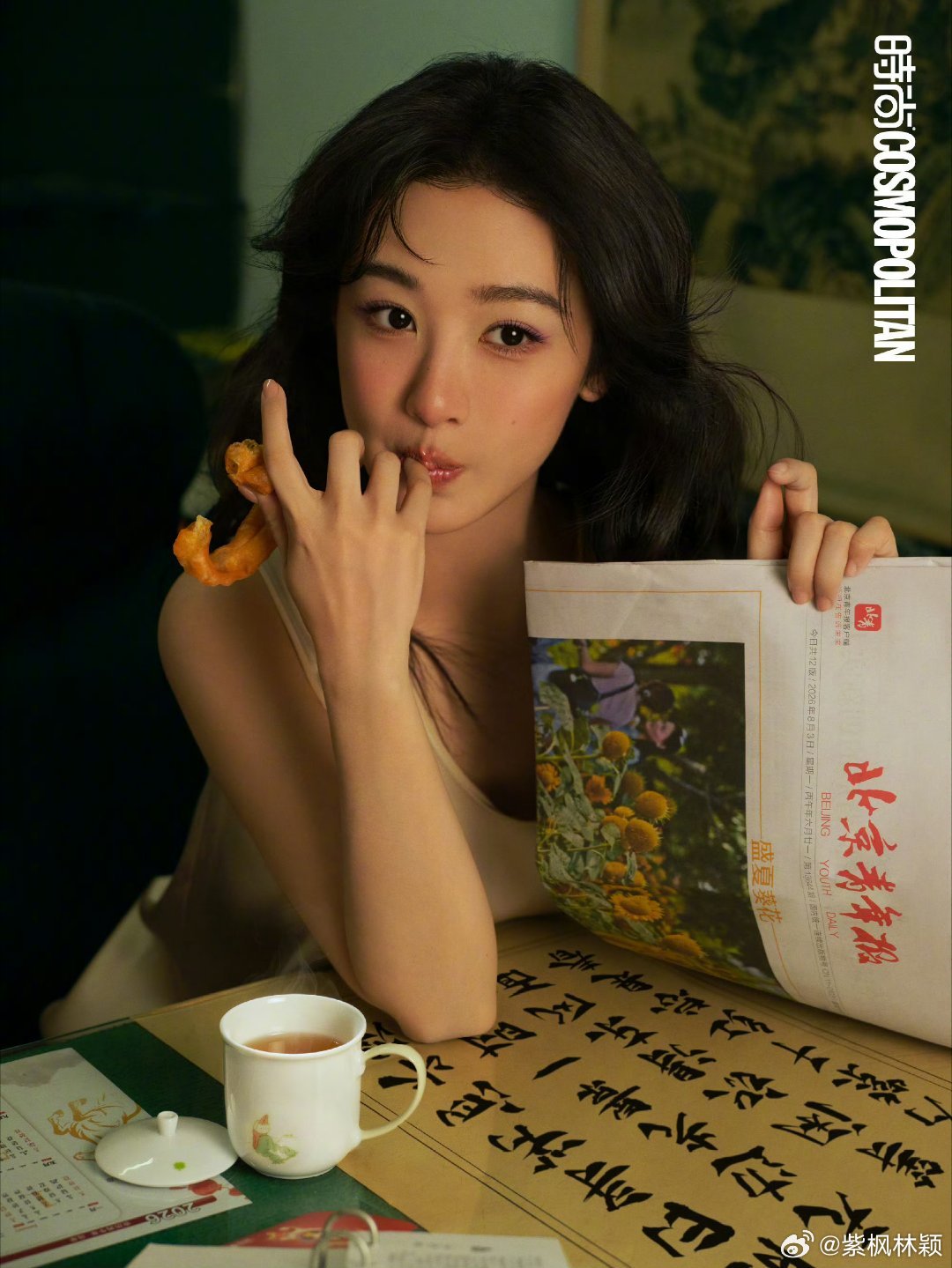 杨紫董竹君 [抱一抱]‍杨紫玉兰花开君再来 人间清醒四不原则：不被拿捏、不信承诺