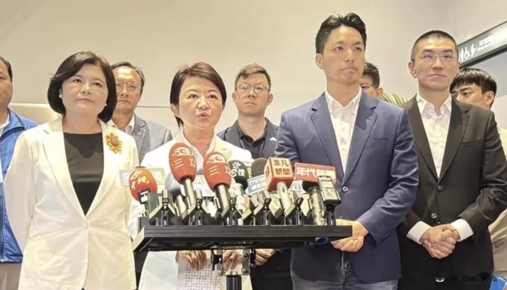 食安危机撞上选战！民进党喊出“保5争5”，朝野迎来关键对峙
 
看台海
 
现在