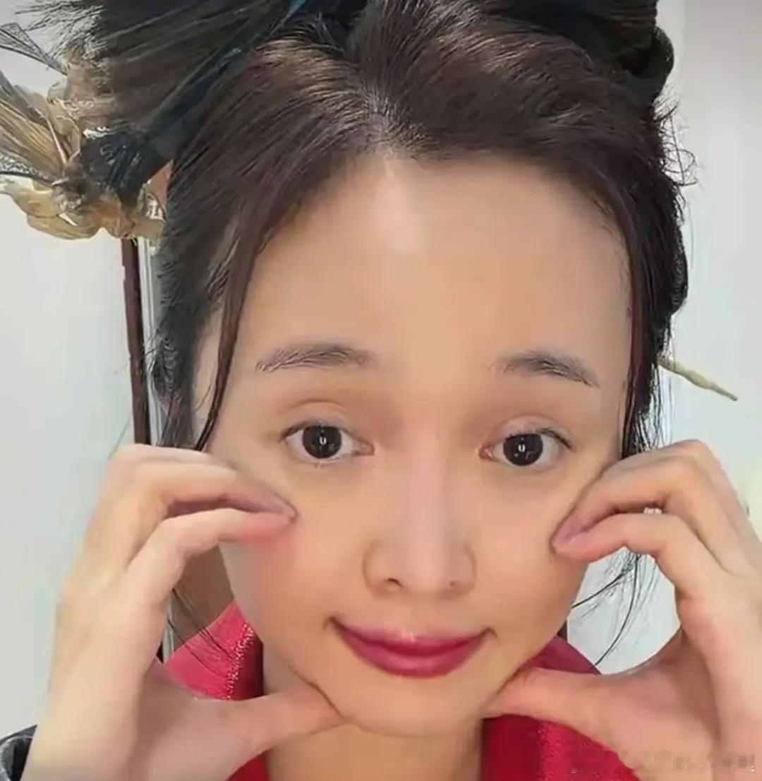 能认出这是哪位女明星吗？ 