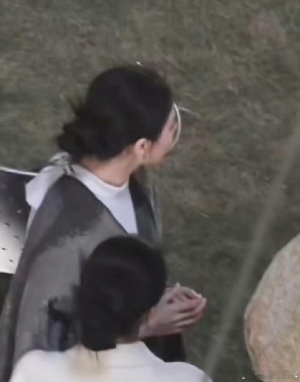 提问是即将播出的枭起青壤的聂九罗比较疯刀还是卫蓝 