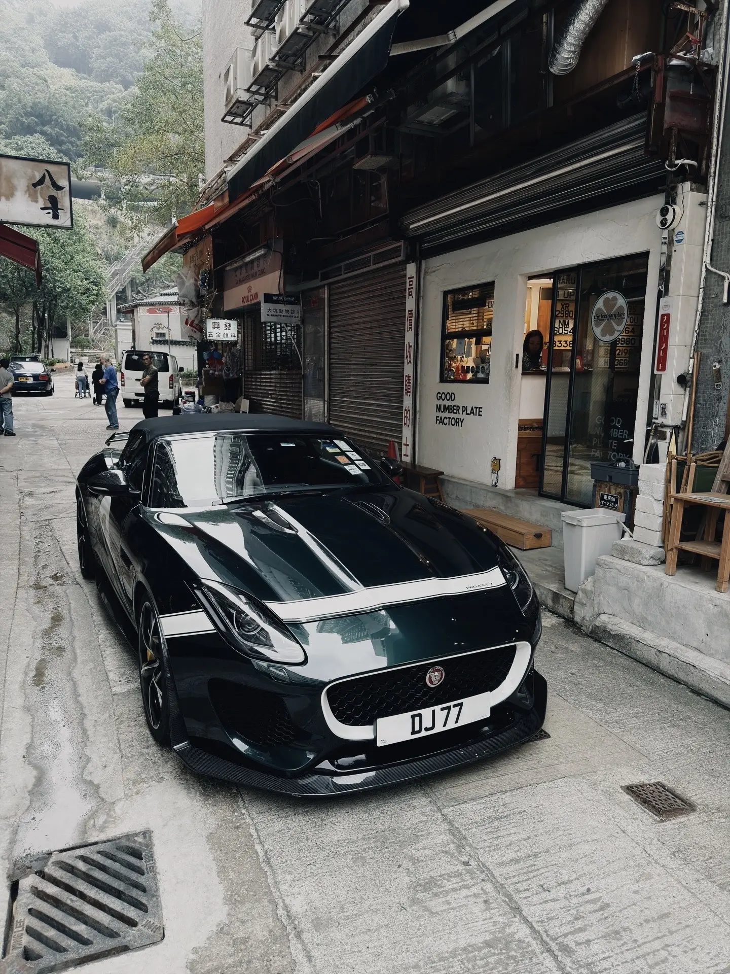 香港街头偶遇捷豹PJ7，纯稀有！