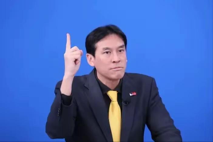 台湾著名媒体人黄暐瀚叫嚣：“中国大陆有台湾人向往的生活方式吗？根本没有嘛！那你要