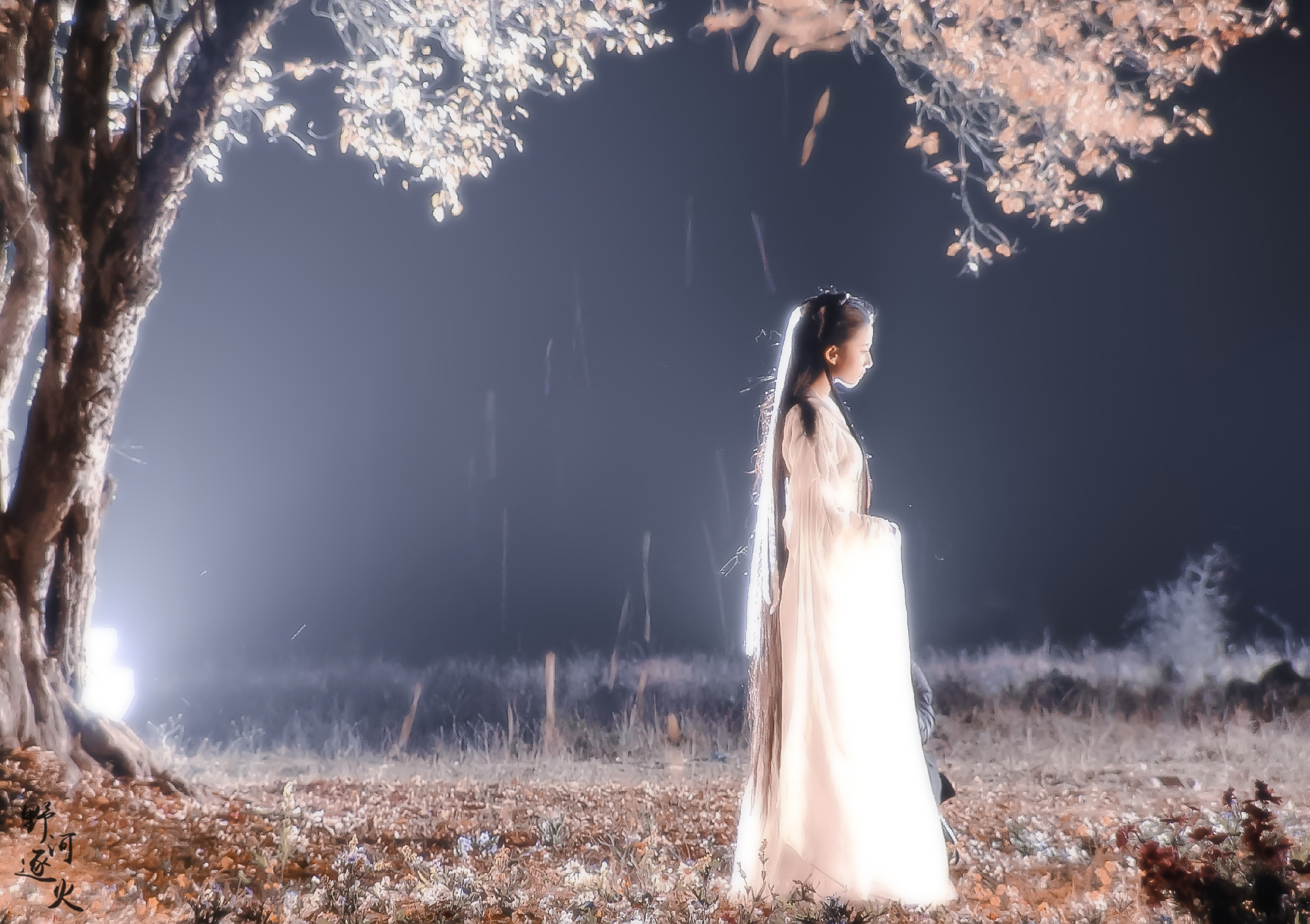 至真至纯、清冷脱俗小龙女刘亦菲晒初雪哈哈合照