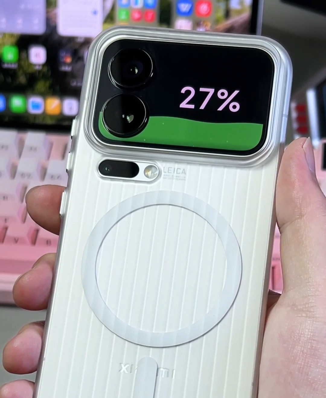 小米17 Pro背屏玩法越来越多也越来越实用了，建议官方做一个这种电量实时显示的