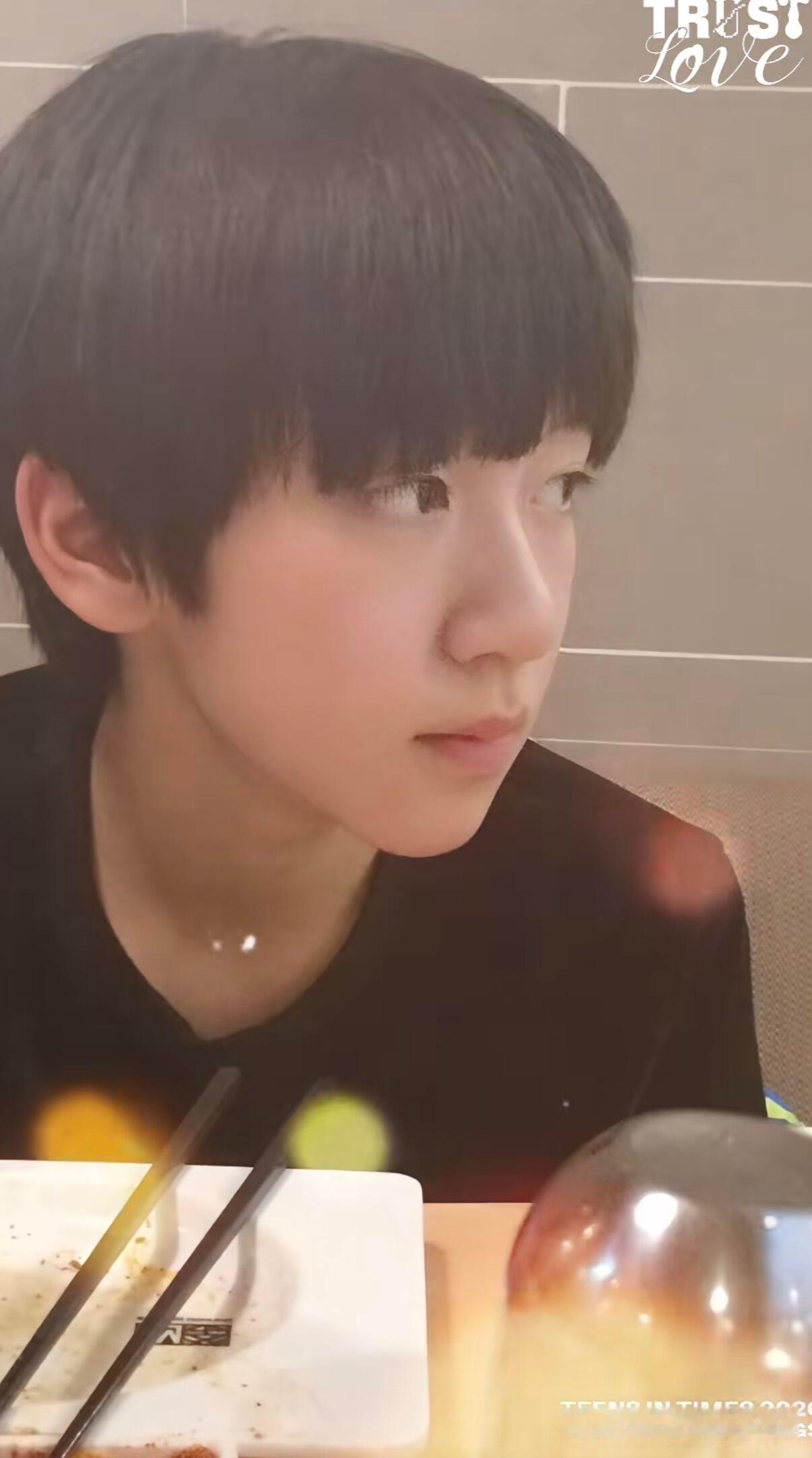 时代少年团小时候的照片儿童节快乐 