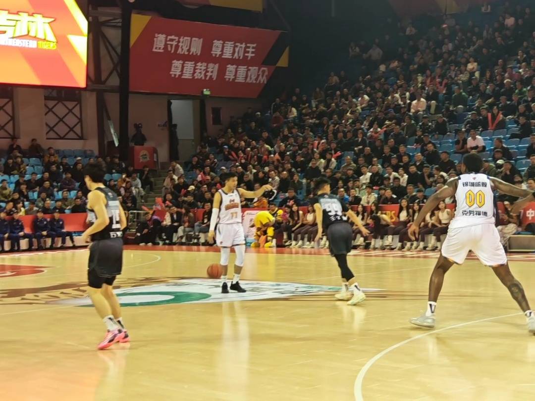 两连胜！CBA四川锦城男篮91-88力擒“东北虎”吉林