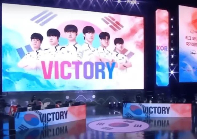 亚运电竞韩国输越南韩网热议LOL亚运热身赛韩国0-1越南。 目前韩国队2比1领先