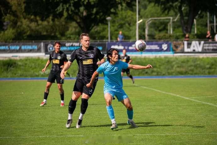 肖嘉懿【德国东北德高级联赛(5) 北区 第15轮】 11月30日，柏林维多利亚主